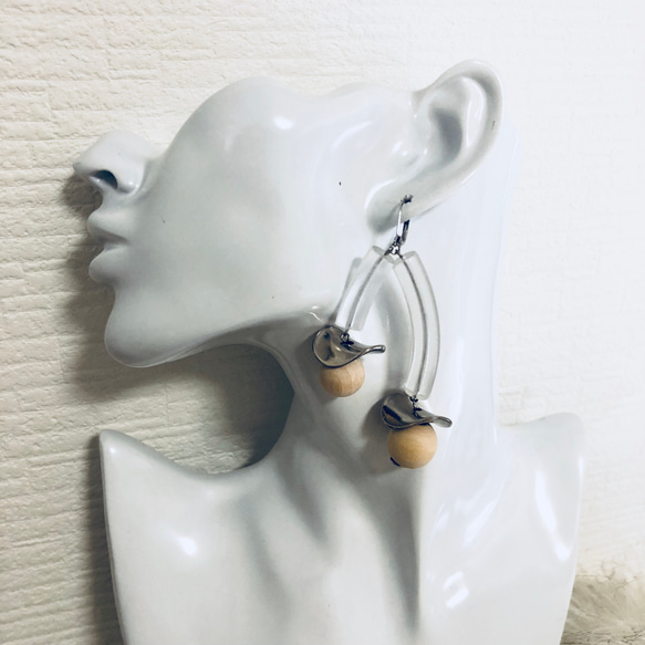 268.wood cherry curve earrings 2枚目の画像