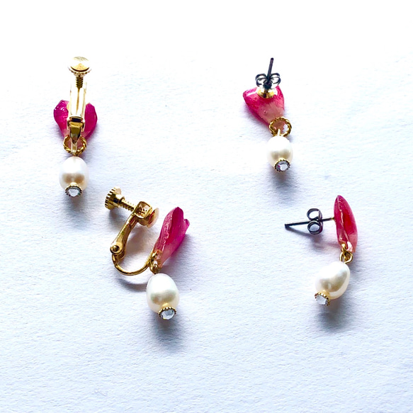 心形玫瑰花瓣和淡水珍珠耳環/耳環 第3張的照片