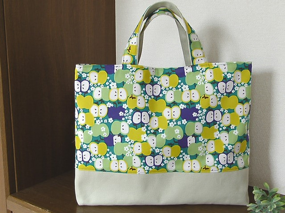 リンゴ柄のレッスンバッグ 入園入学準備 エコバッグ 青リンゴ その他