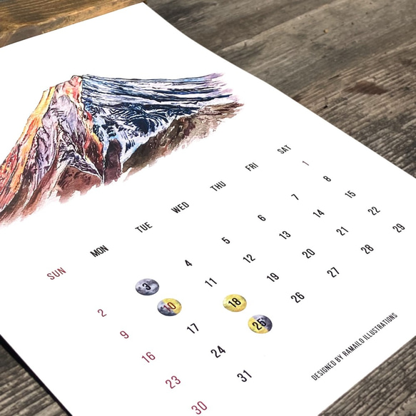 Mountains Calendar 2022　壁掛けホルダー付き　山のカレンダー2022 5枚目の画像