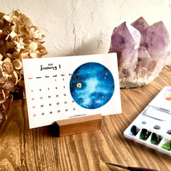 4月始まり　Moon Desk Calendar 2020〜2021 月の卓上カレンダー 1枚目の画像