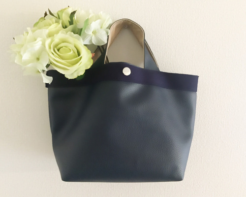 受注製作】通勤通学にもOK♪合皮レザートートMサイズ(ネイビー