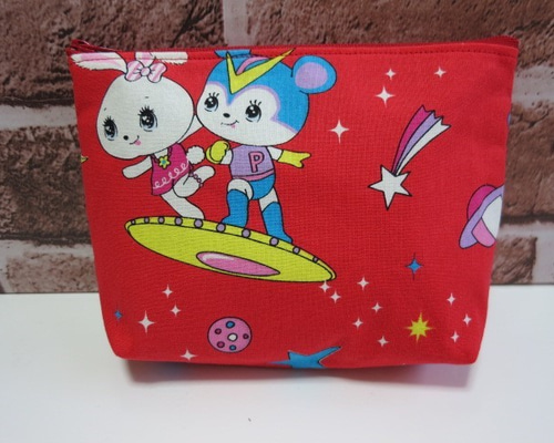 レトロアニマル柄のポーチ （ハニーチューン・宇宙柄） ポーチ tomo