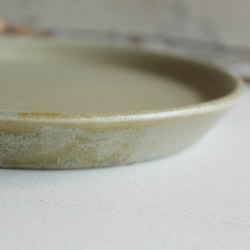 NEW! 台形　プレート皿　マットな黄茶系　梅幸茶色　陶器　ケーキ皿 7枚目の画像