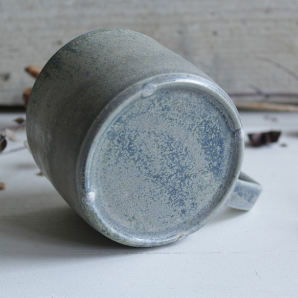 NEW!  マグカップ　筒形　取手台形　マットなグレーブルー系+内側白　陶器 5枚目の画像