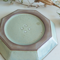 NEW! 中皿　八角形　淡い緑マット系　陶器 5枚目の画像
