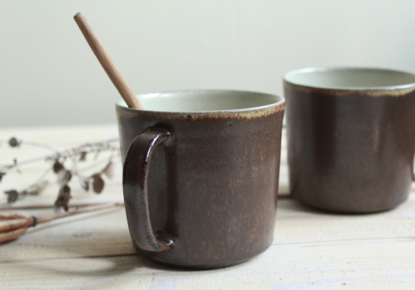 creema限定 マグカップ 筒形 (LL)　茶＋白　陶器 2枚目の画像