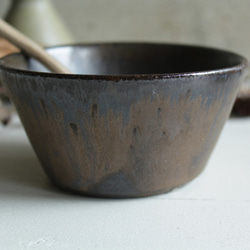 小鉢　フリーカップ　アンティークゴールドと焦茶　金属のような風合い　陶器 3枚目の画像