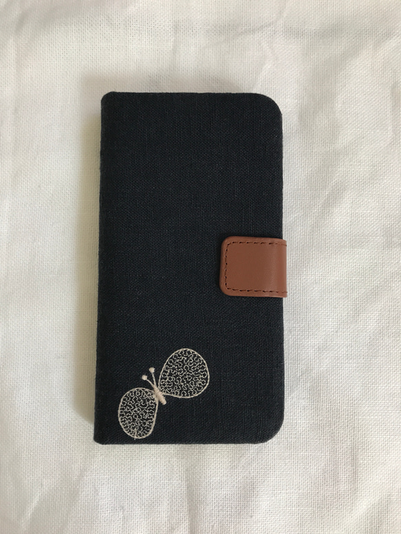 20-3 iPhone他、全機種対応 手帳型ケース ミナペルホネン choucho ネイビー　ꕤ受注制作ꕤ 5枚目の画像