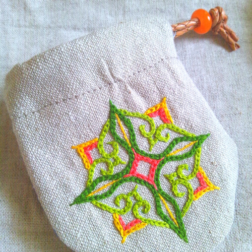 ポン・サラニプ（アイヌ文様刺繍ミニポーチ） ポーチ モレウ工房