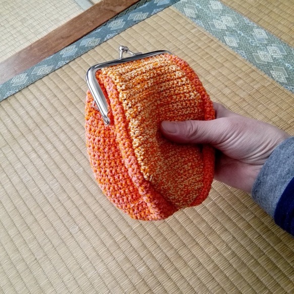 ぽってり四角い夏糸がま口　ミカン色 【手編み一点物】 8枚目の画像