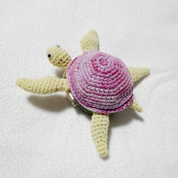 あみぐるみっぽい？ かめさん(桜色)がま口【手編み一点物】 7枚目の画像