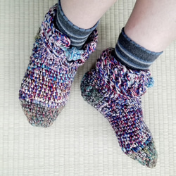 【おうち時間に】ブーツみたいに足首まで暖かい ルームシューズ【手編み一点物】 9枚目の画像