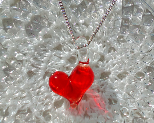 赤い石 スウィートハートジュエリー チャーム ペンダント 刻印あり