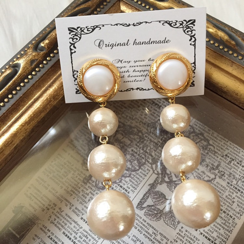 ヴィンテージレトロ♡三連パールの大ぶりピアス/イヤリング ピアス  