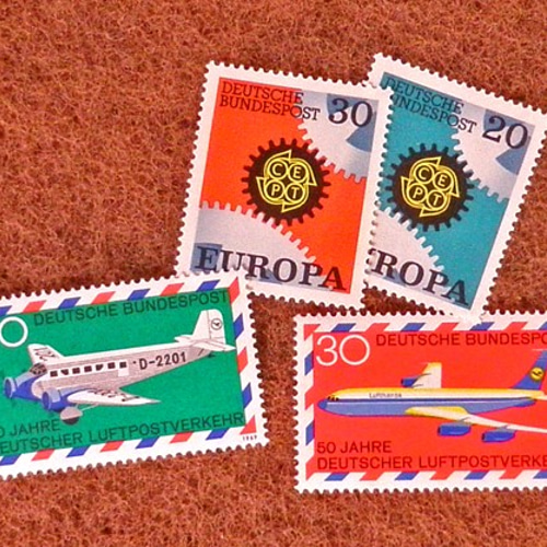 ドイツ切手（歯車と飛行機）Germany DA-STE085 包装紙・ラッピング
