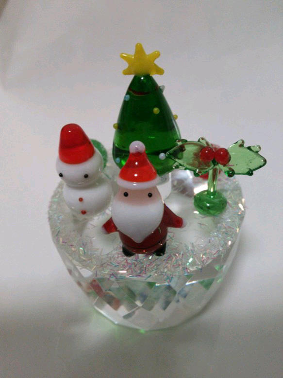 ガラスのサンタ＆雪だるま＆ヒイラギでキラキラ クリスタル クリスマス 1枚目の画像