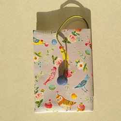 布のブックカバー（鳥と花） 1枚目の画像