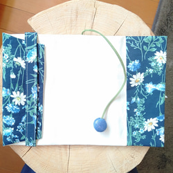 布のブックカバー（白い小花） 3枚目の画像