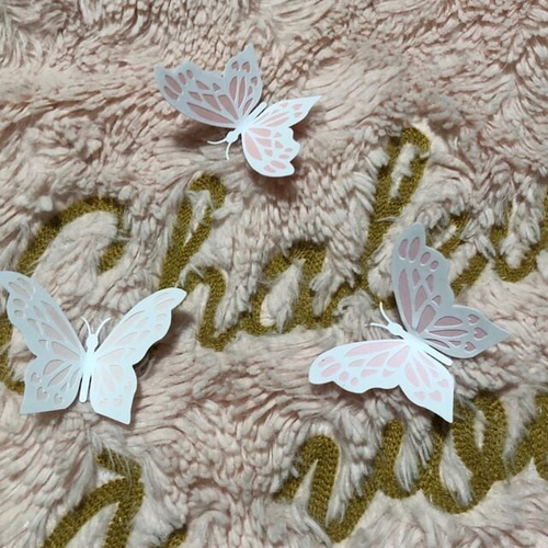 スーパーセール期間限定 立体の蝶*ちょうちょ*7cm白色ピンクver* デコパーツ 雑貨 標本