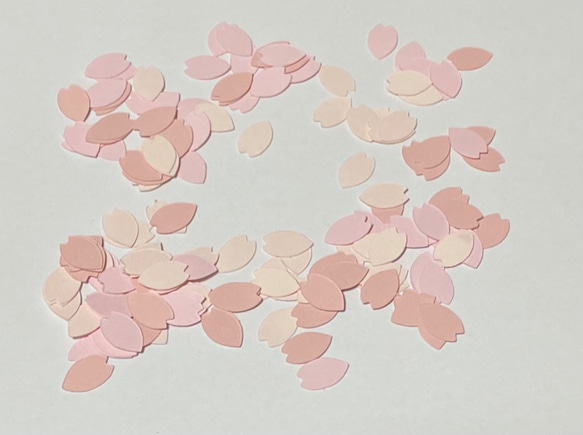 ☆期間限定送料無料☆桜の花びら（花びらのみ）フレーク デコパーツ