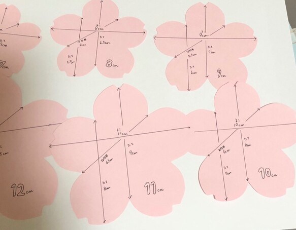 ②壁面に『８ｃｍ』桜の花びらコメントメッカードセット（桜の花びらフレーク付き）*コメカ*メッセージカード 21枚セット 4枚目の画像