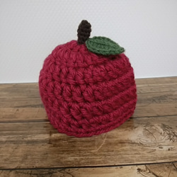 りんご　モコモコ　ニット帽子 サイズ45cm 1枚目の画像