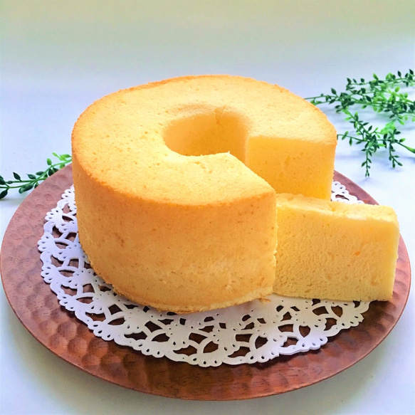 （バニラ）米粉のふわもちシフォンケーキ 1枚目の画像
