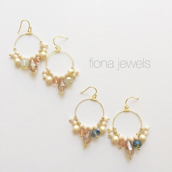 pink×white opal glass bijou hoops 3枚目の画像