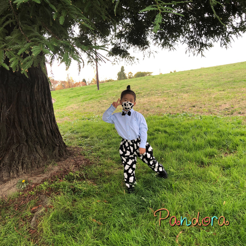 牛柄 サルエルパンツ♪ モウモウ～丑年 リボンのお色選べます♡♡ 子供