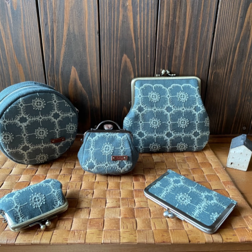 ミナペルホネン　アネモネ　お財布ポーチ ミナペルホネン アネモネがま口 スリムタイプ 蛇腹 その他ミニ財布