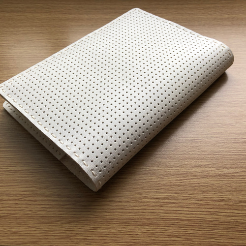 White 文庫本サイズ ブックカバー ハンドメイド White 文庫本サイズ ブックカバー ハンドメイド