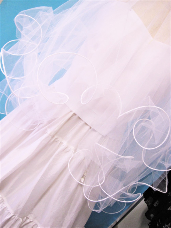 くるくるカール　巾２８０ｃｍ広幅【ホワイトカラー】　ショートベール 3枚目の画像