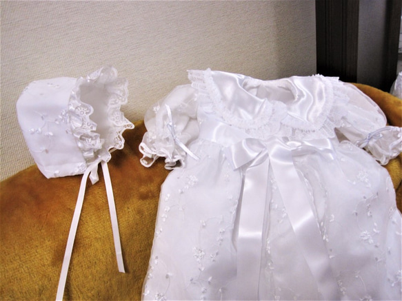 セレモニーベビードレス【刺繡オーガンジー生地】ホワイトカラー　BDW-712 2枚目の画像