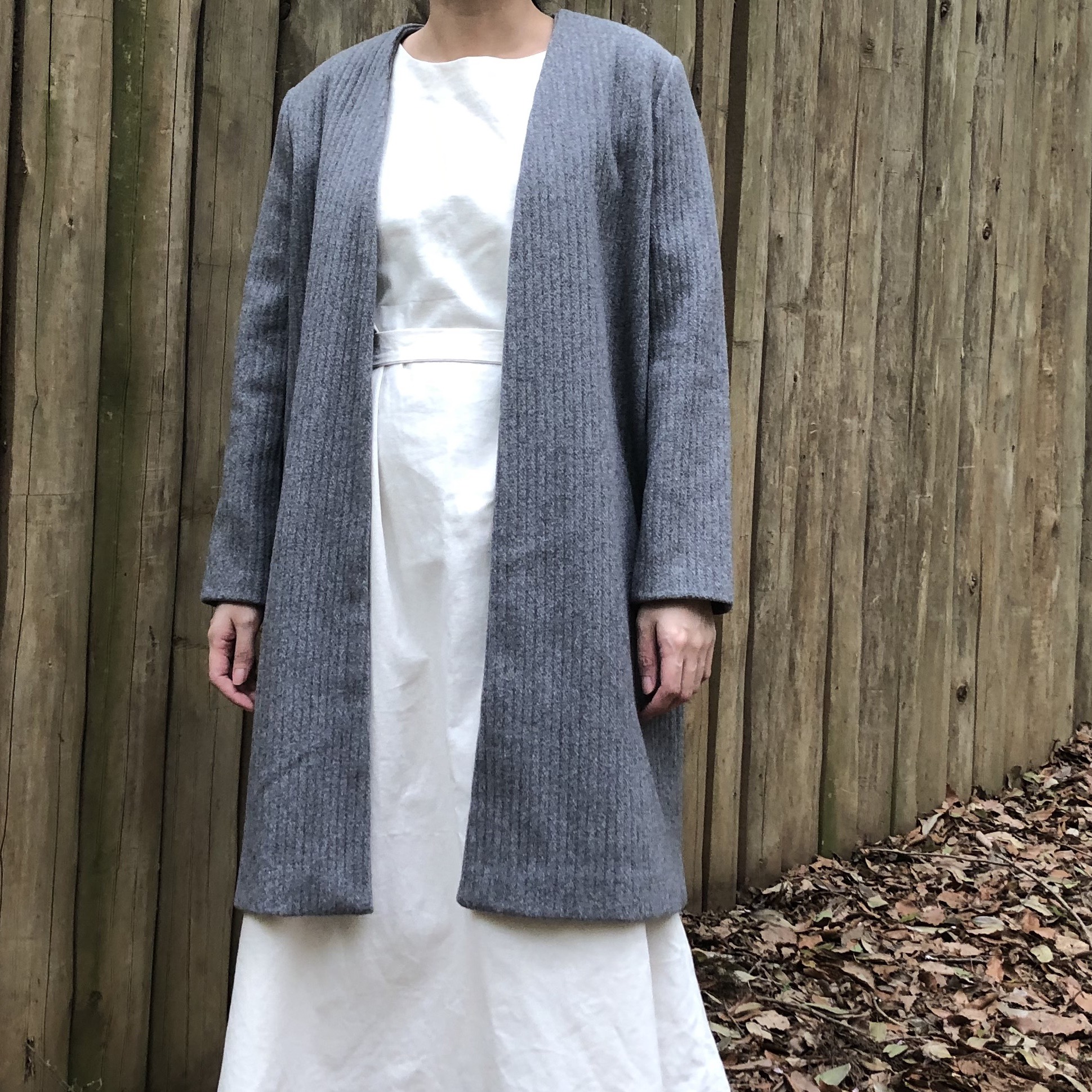 セール冬のウール”イタリア製生地”冬の高級感あるノーカラーコート(グレー・裏地付き）