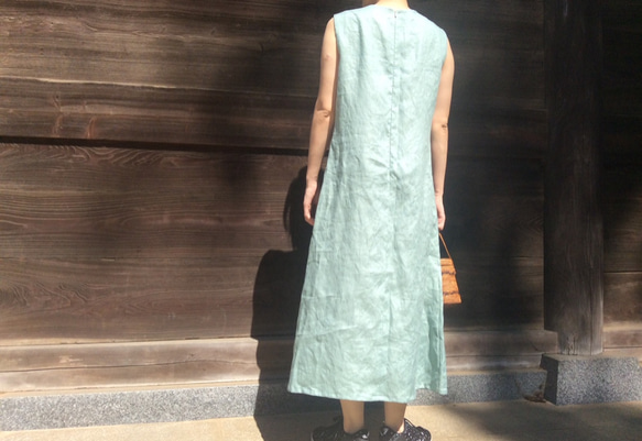 セール麻/リネン100％涼しいロングノースリーブワンピース(紺/白/ピンク/黄色/山吹) 5枚目の画像