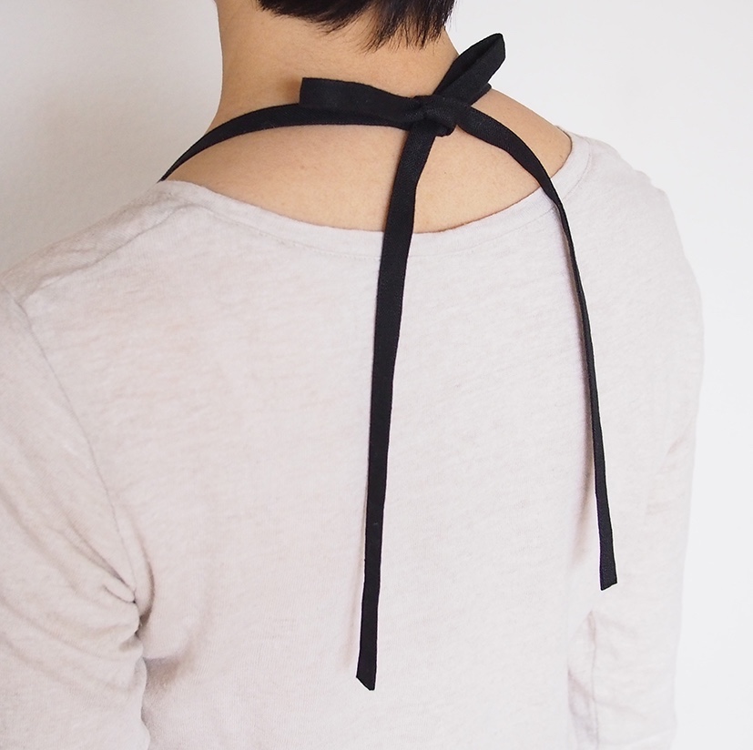 【選べる肩紐】受注製作　リネンエプロン　ブラック