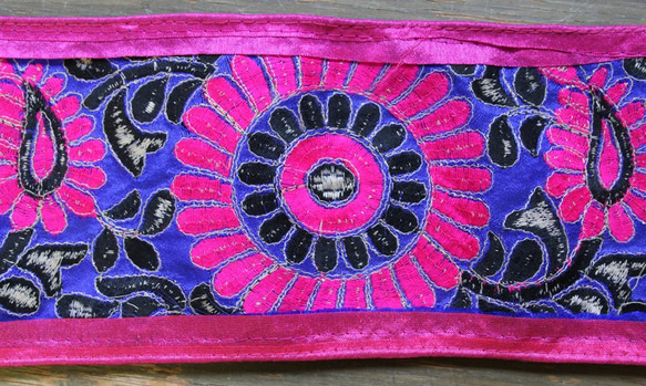 インドのリボンテープ：花　ピンク＆青（IRL25-3) 3枚目の画像