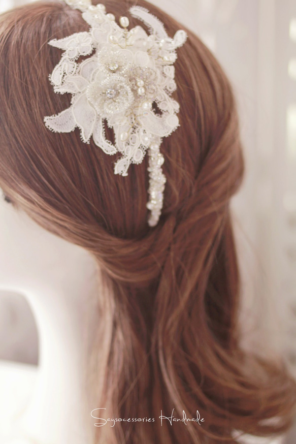 Vintage Lace x Beads Flower bridal hairband 復古蕾絲串珠花型頭飾 第4張的照片