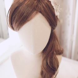 Vintage Lace x Beads Flower bridal hairband 復古蕾絲串珠花型頭飾 第2張的照片