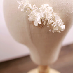 Bridal Haircomb,White Bridal Fascinator,White Headpiece,新娘花飾 第2張的照片