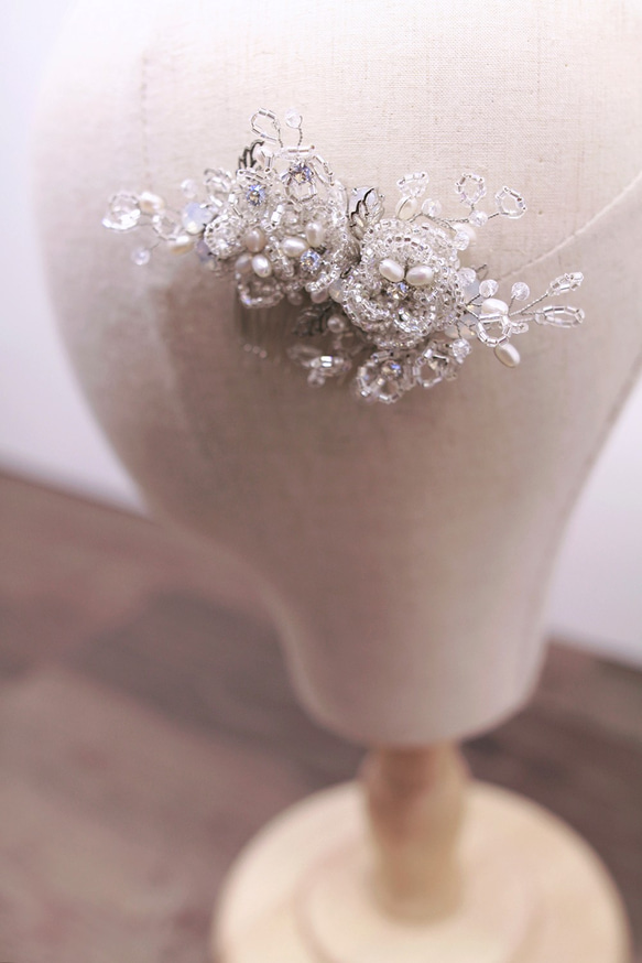 Swarovski Bridal Headpiece,Rhinestone Haircomb,水晶銀白串珠頭飾,婚紗頭飾 第1張的照片