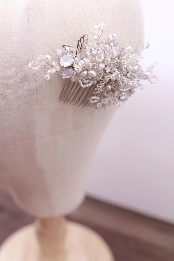 Swarovski Bridal Headpiece,Rhinestone Haircomb,水晶銀白串珠頭飾,婚紗頭飾 第2張的照片
