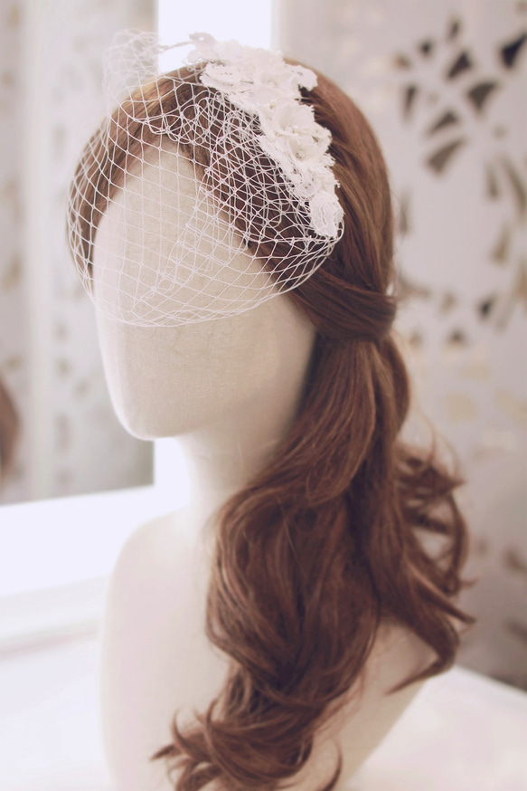 新娘蕾絲白紗頭飾 - Handmade Swarovski crystal & Lace Birdcage Veil 第2張的照片