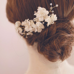 Bridal Haircomb, Swarovski Fascinator,White Headpiece,新娘花飾 第3張的照片