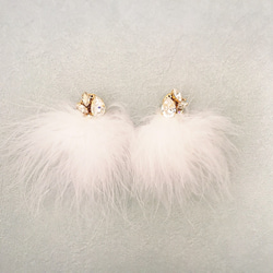 2way fur pierce earring《white》 1枚目の画像