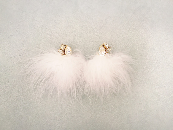 2way fur pierce earring《white》 1枚目の画像