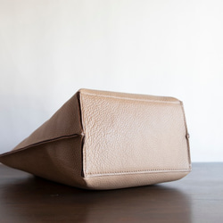 エンボスシュリンク レザー トートバッグ レディース ミニトートバッグ フォーマル 小さめ ベージュ ak-54ks 6枚目の画像