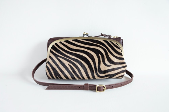 【人とは被らない】ゼブラ×ブラウン　ハラコ　お財布ショルダー　レディース　がま口　お財布ポシェット　aw-17nch 2枚目の画像