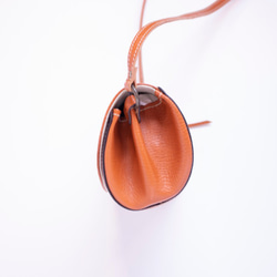 コロンと丸いショルダーバッグ　レッド　レディース　母の日　スマホショルダー　フラップ型　ak-18ns 6枚目の画像